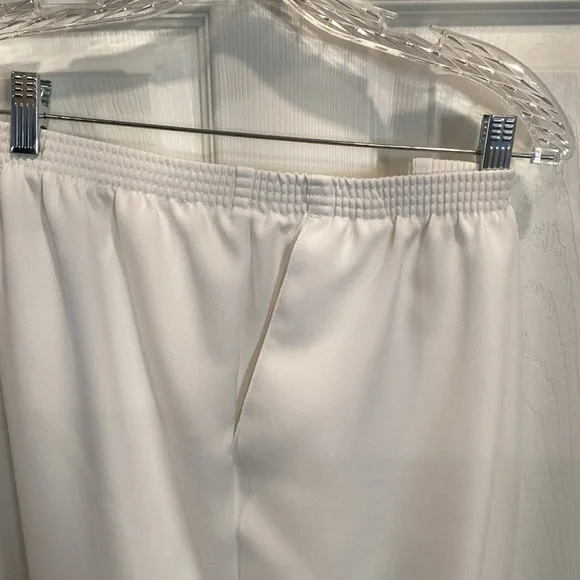 Alfred Dunner ladies white dress pants - Picture 2 of 8